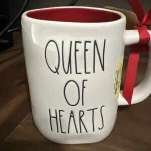 Rae Dunn Queen Of Hearts Mug